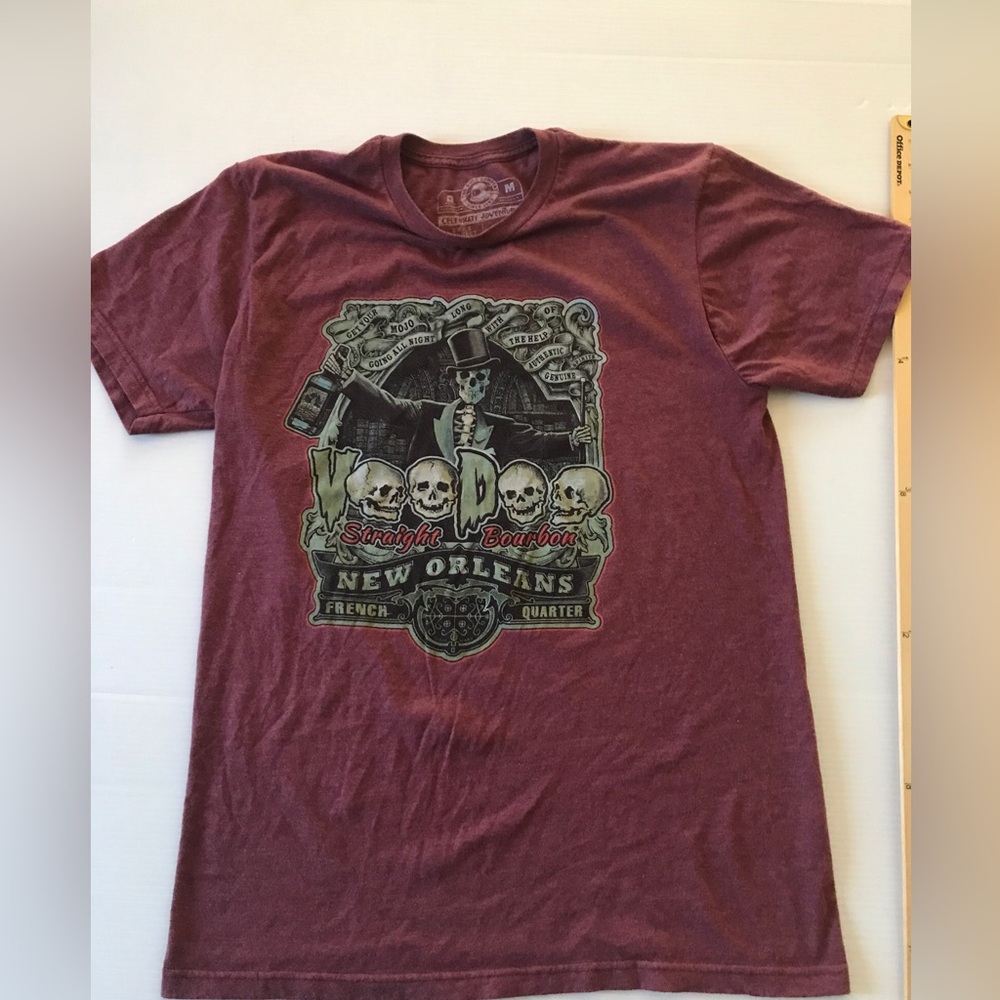 The Duck Vo. Straight Bourbon Voodoo Skulls Tee Medium Burgundy
